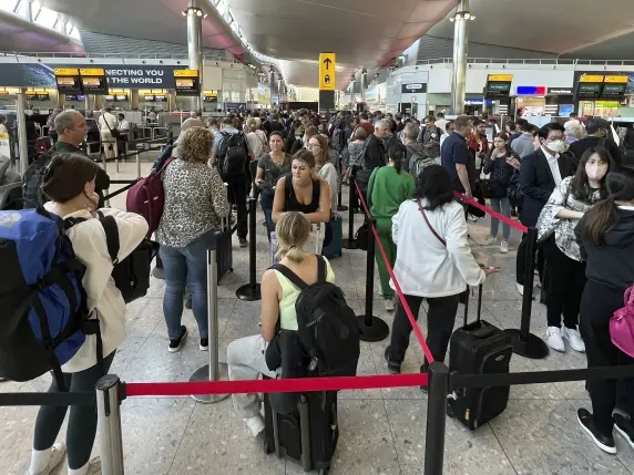 Blackout a Heathrow: l’aeroporto chiuso fino a mezzanotte