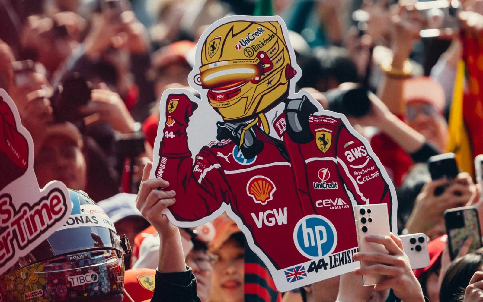 Hamilton trionfa nella F1 Sprint in Cina, Norris in crisi