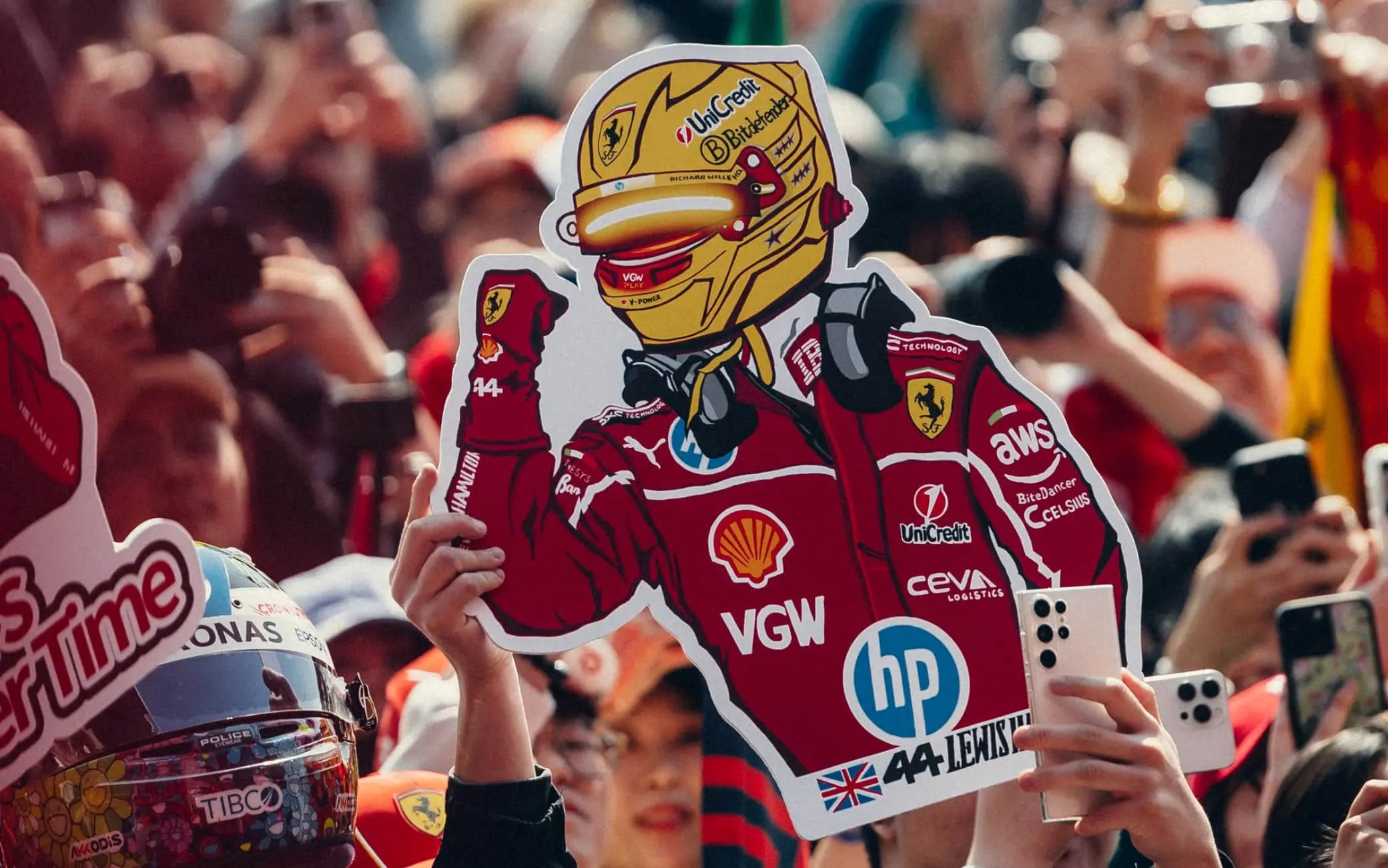 Hamilton trionfa nella F1 Sprint in Cina, Norris in crisi