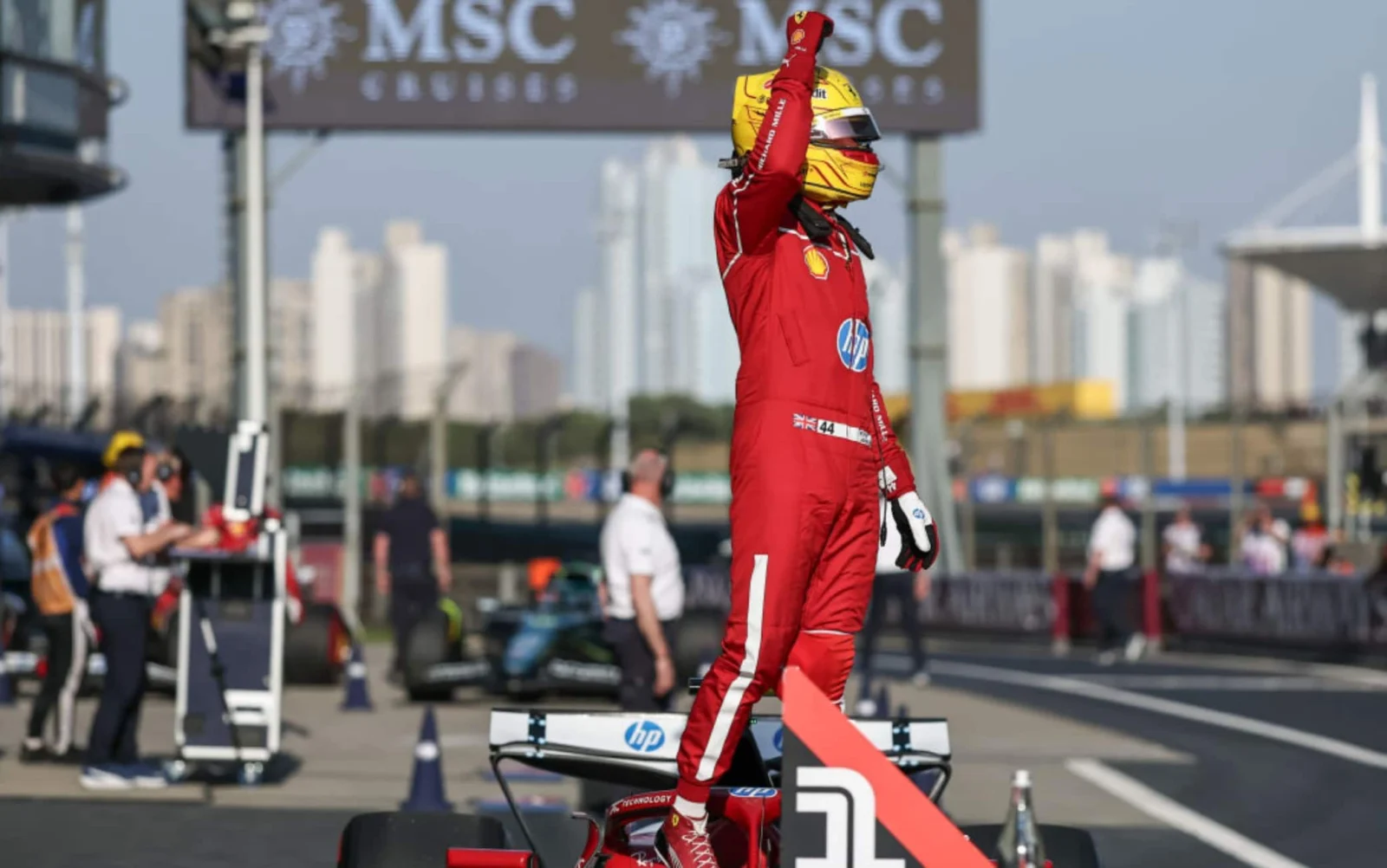 Hamilton: dalla pista dei kart alla trionfale vittoria in Cina
