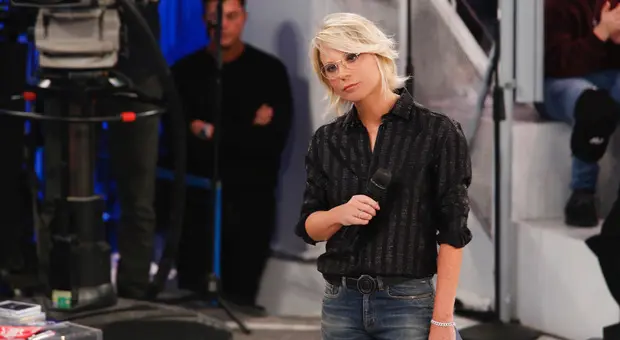 Amici 24 serale: le valutazioni di Maria De Filippi e il successo di Amadeus