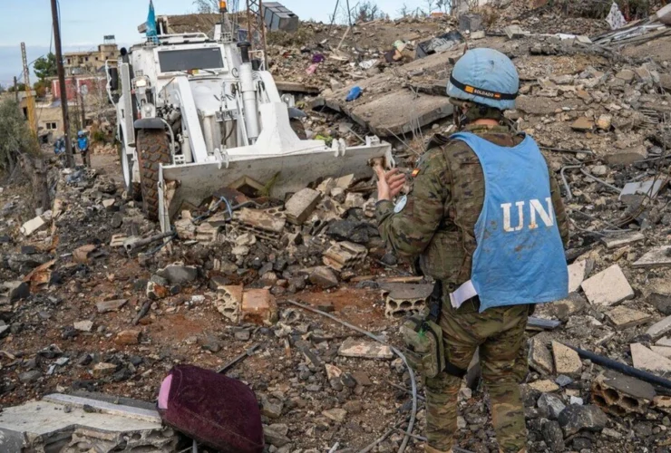 Israele risponde a Hezbollah: raid aerei sulla Galilea