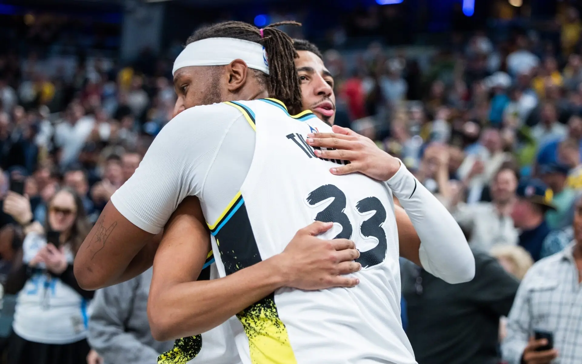 Myles Turner sollevato: la sorella sta bene dopo il timore