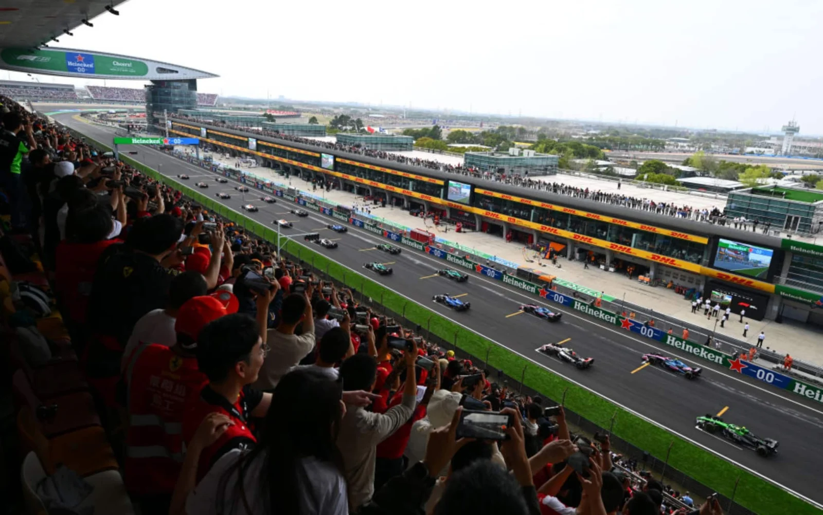 Hamilton sul GP della Cina: “Le nuove regole ci svantaggiano