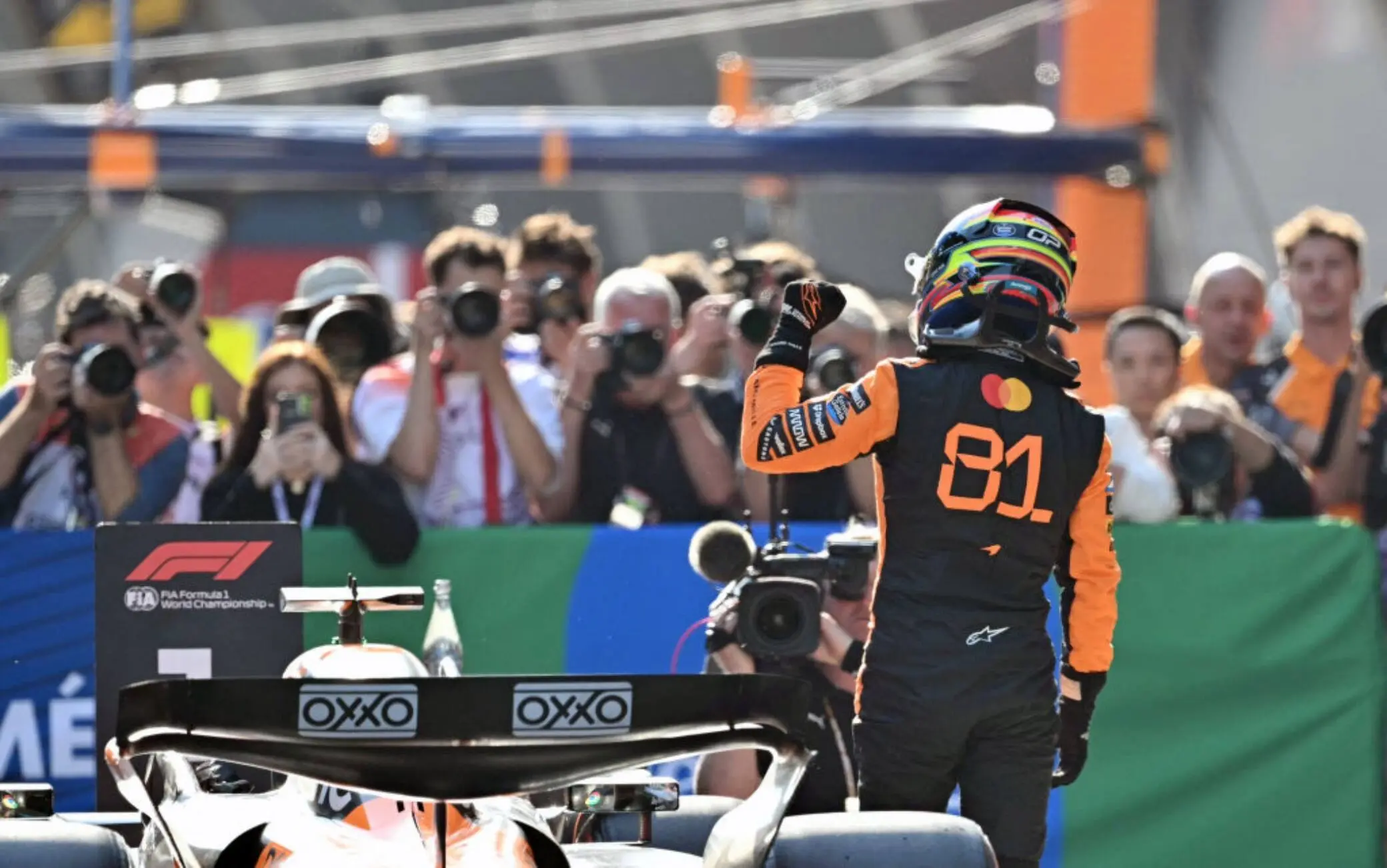 Gp Cina: Piastri vince la sfida dentro McLaren con tenacia
