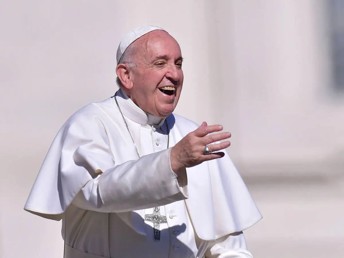 Papà Francesco e il potere del ritorno: celebrazione della vita