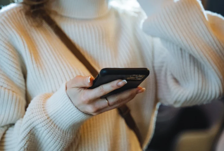 Truffe su WhatsApp: come proteggere dati e denaro online