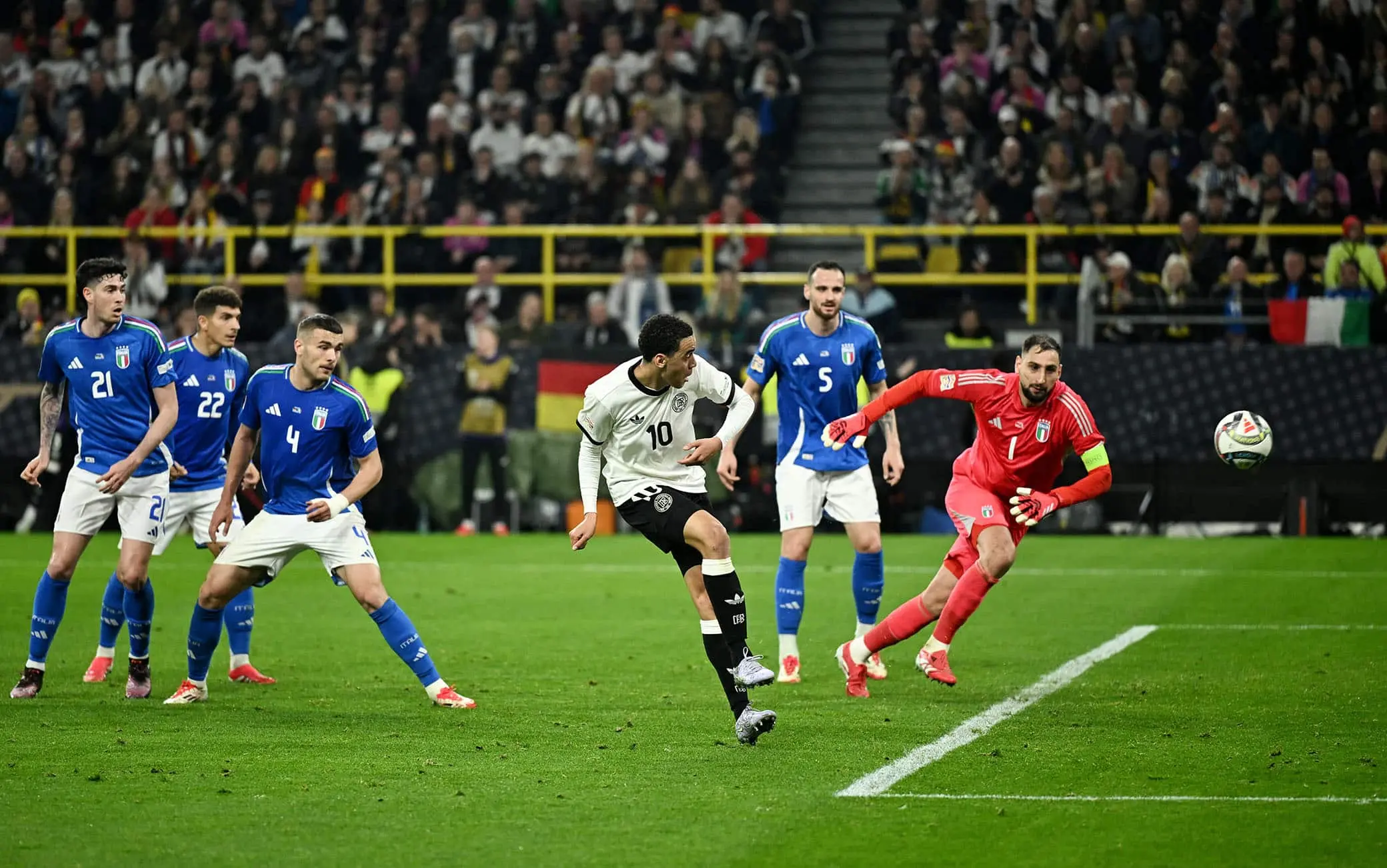Musiala realizza un gol facile nella sfida Germania-Italia