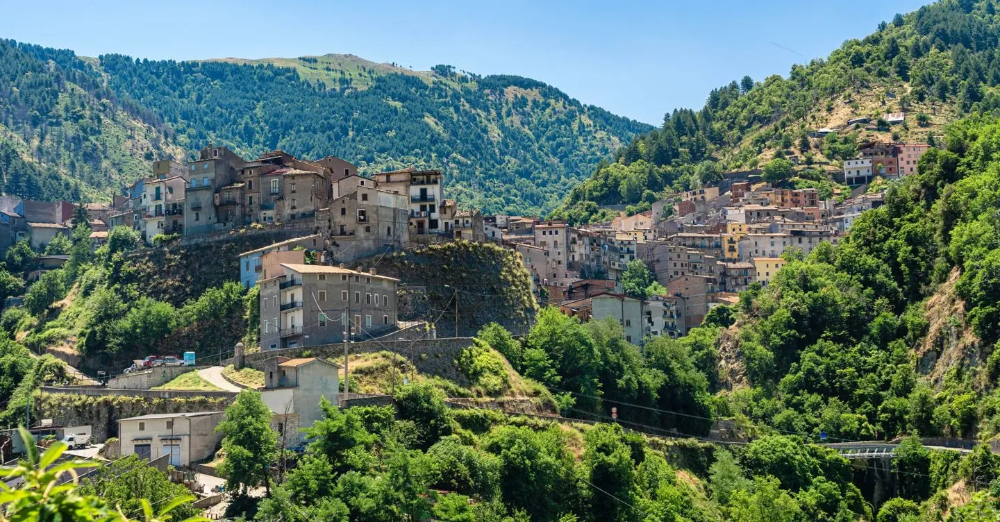 Ripopolare le campagne d’Europa: un futuro oltre l’urbanizzazione
