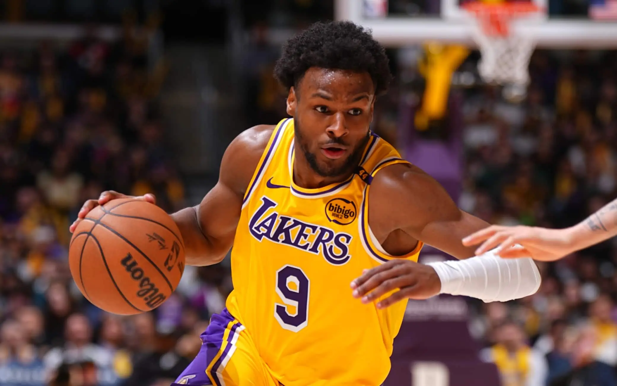 Bronny James entra in G League: il trionfo di LeBron