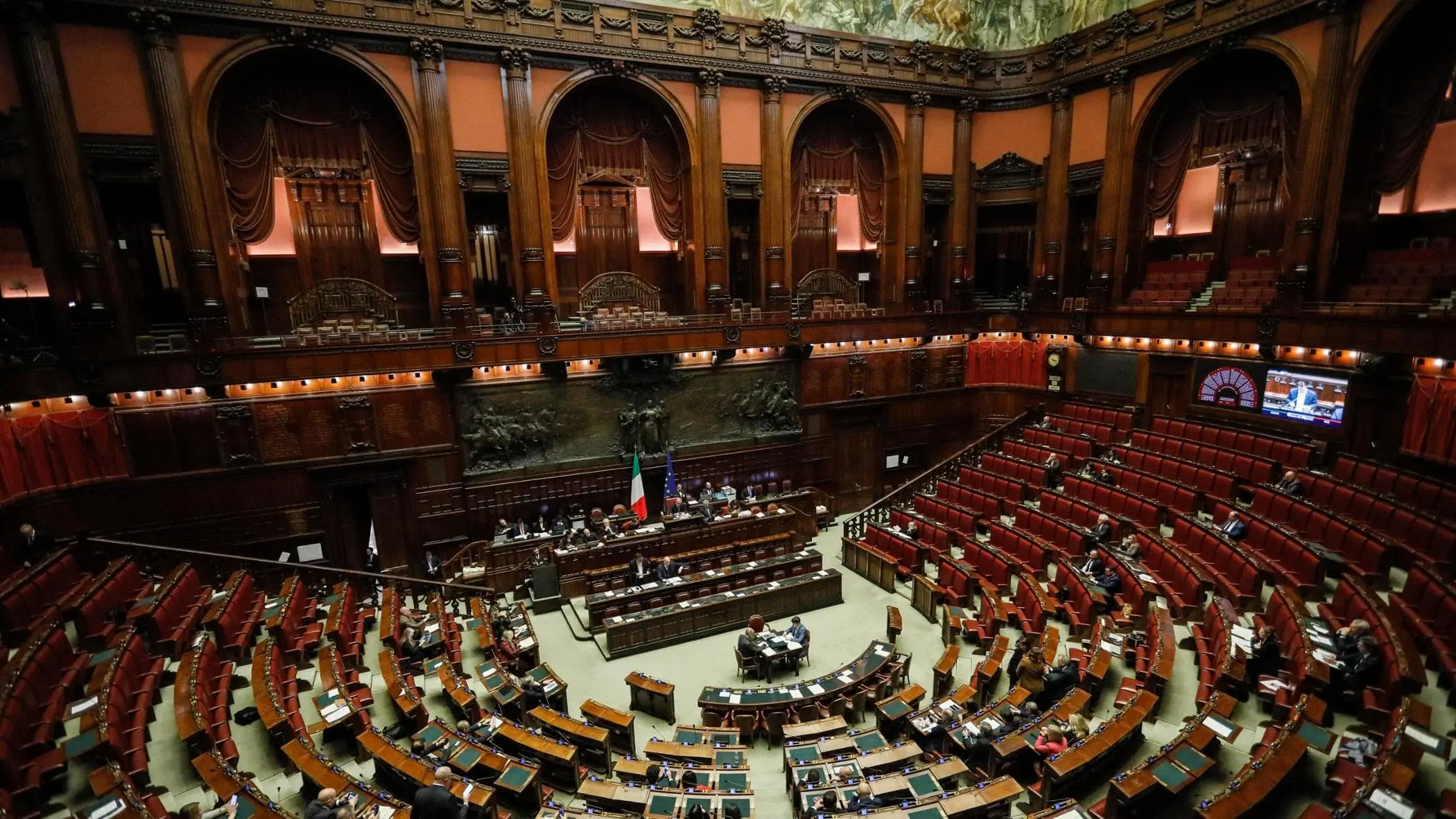 Pnrr: opposizioni richiedono chiarezza a Meloni in aula alla Camera