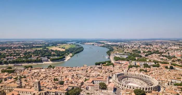 Ecco il titolo riscritto: **Scoperta antica via navigabile del generale Marius nella delta del Ron**