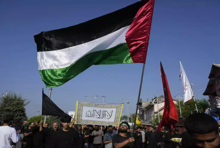 Proteste a favore della Palestina in Kashmir e Ladakh: la polizia interviene!
