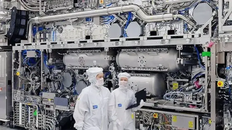 La corsa per realizzare l’auto più innovativa del pianeta