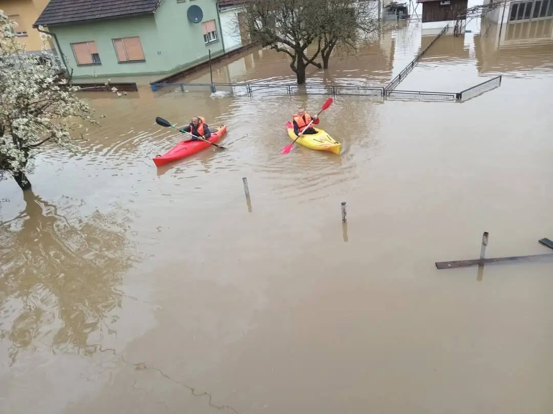 Prijedor in ginocchio: l’alluvione colpisce duramente la città!