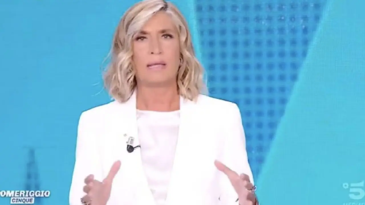 Myrta Merlino in battaglia a Pomeriggio 5: “Meglio star zitti!”