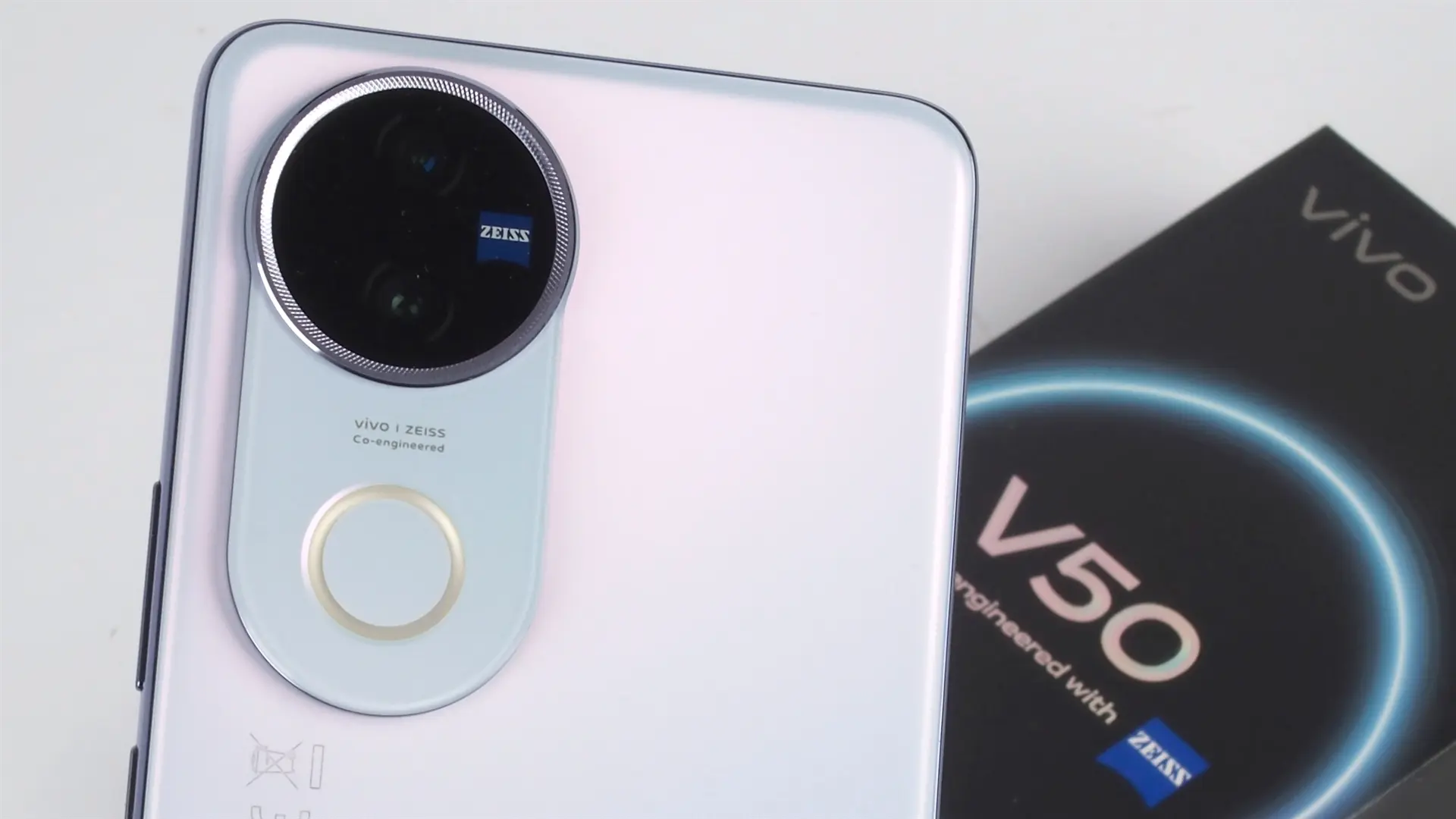Vivo V50: eleganza e stile per chi ama la tecnologia smart!