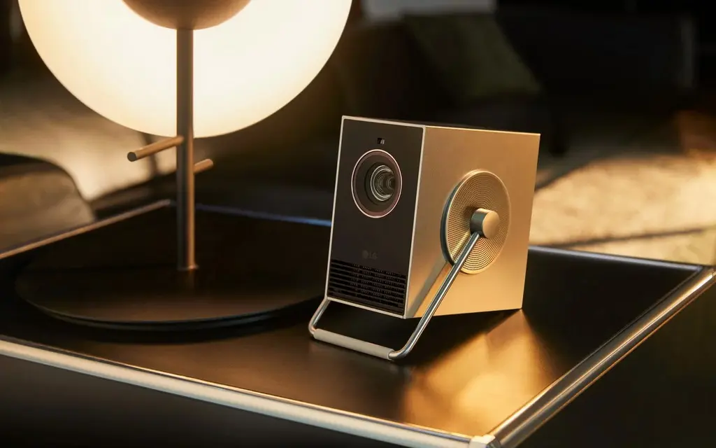 Scopri LG CineBeam Q: il proiettore 4K che trasforma gli spazi!