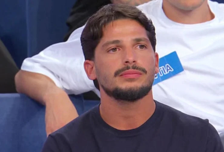 Uomini e donne: Gianmarco tra baci roventi e parolacce bollenti