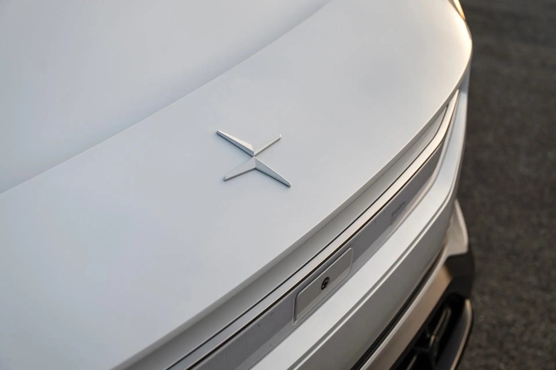 Polestar 3 RWD 2025: l’efficienza si fa trendy e sostenibile!