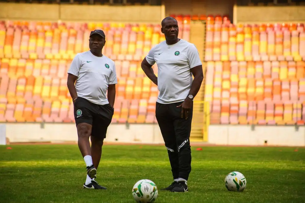 Un triste addio per l’ex coach dei Super Eagles: perde la figlia 28enne