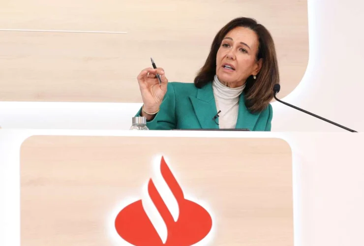 Ana Botín rivela il suo segreto di stile: la giacca Zara da sogno