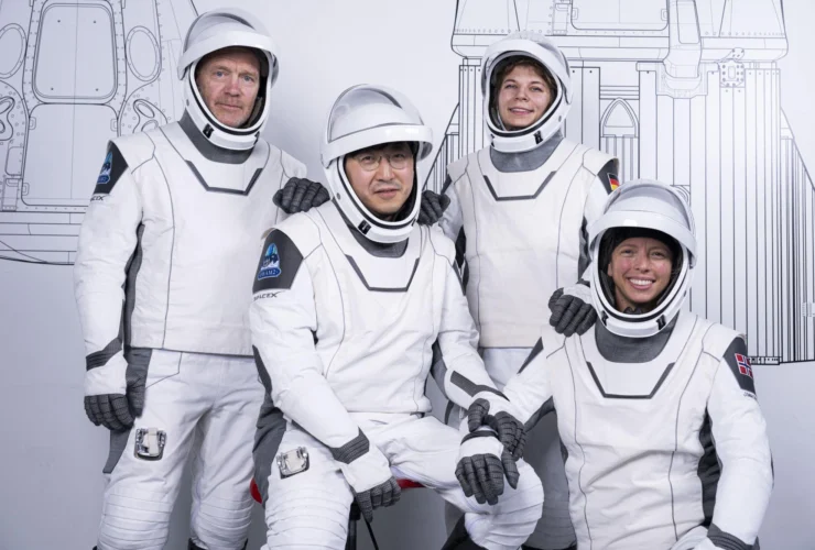 Astronauti SpaceX in orbita: una sfida contro la malattia spaziale!