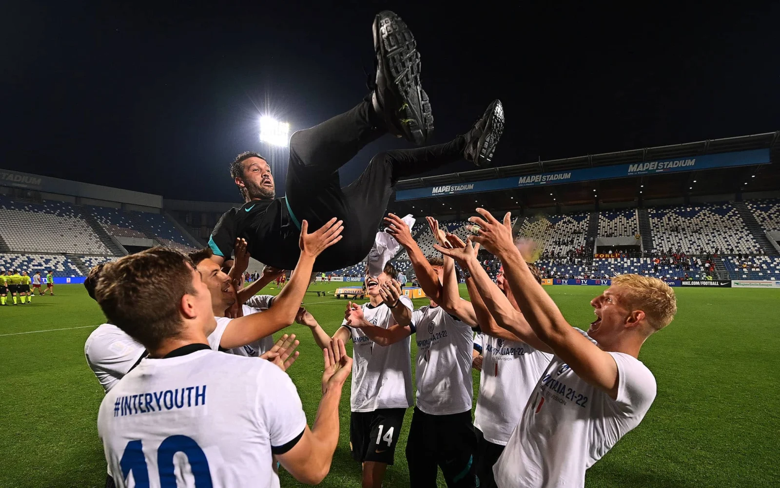Chivu riporta l’Inter sotto i riflettori: giovani talenti in ascesa!