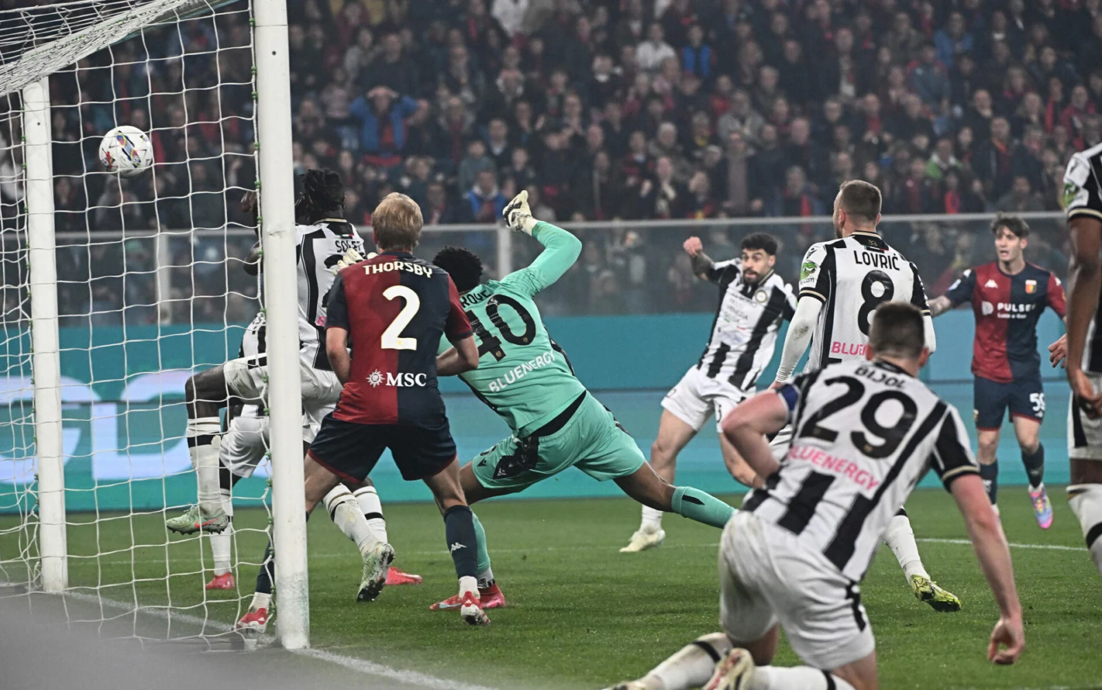 Genoa trionfa su Udinese: Zanoli firma una vittoria da favola!