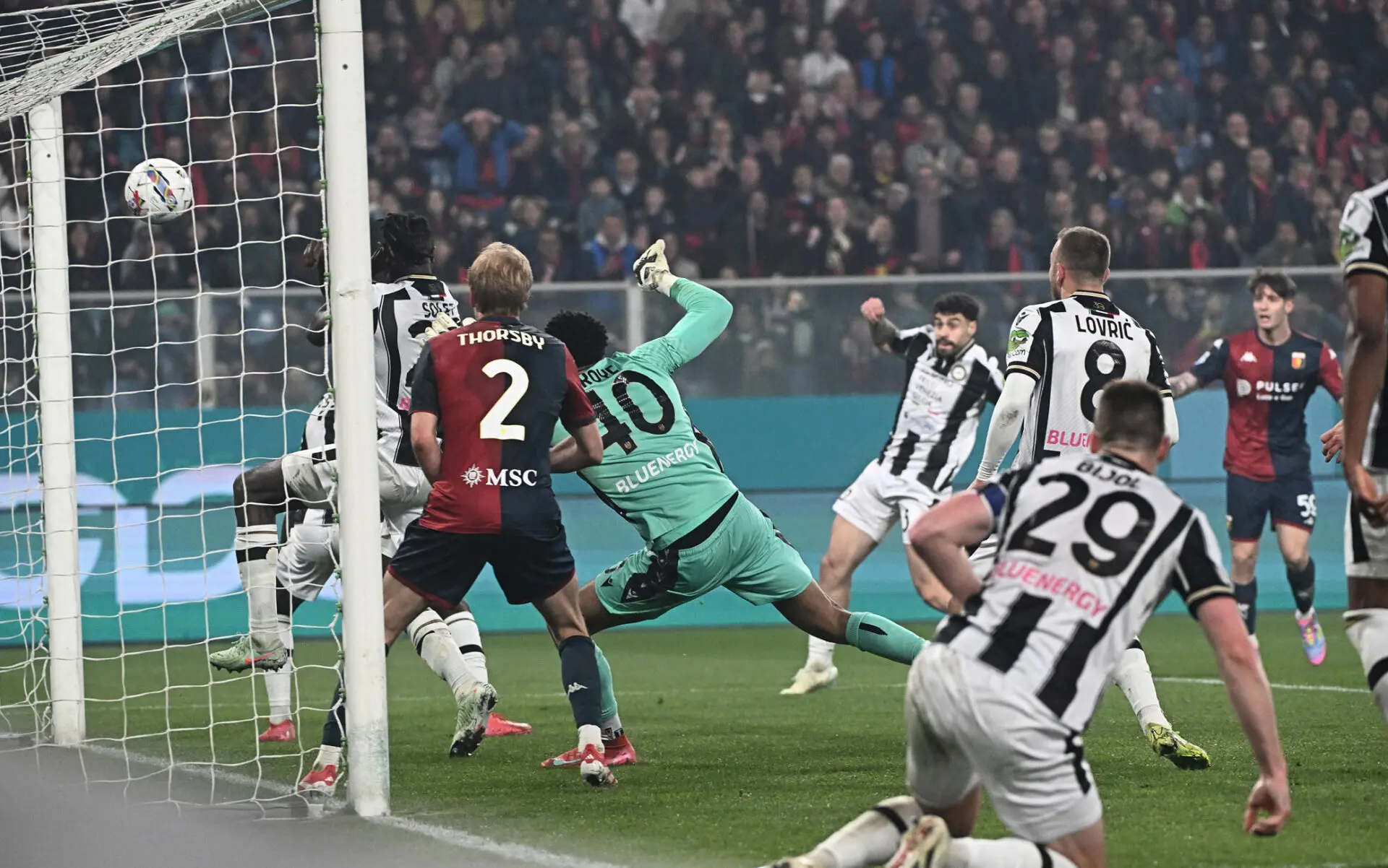 Genoa trionfa su Udinese: Zanoli firma una vittoria da favola!