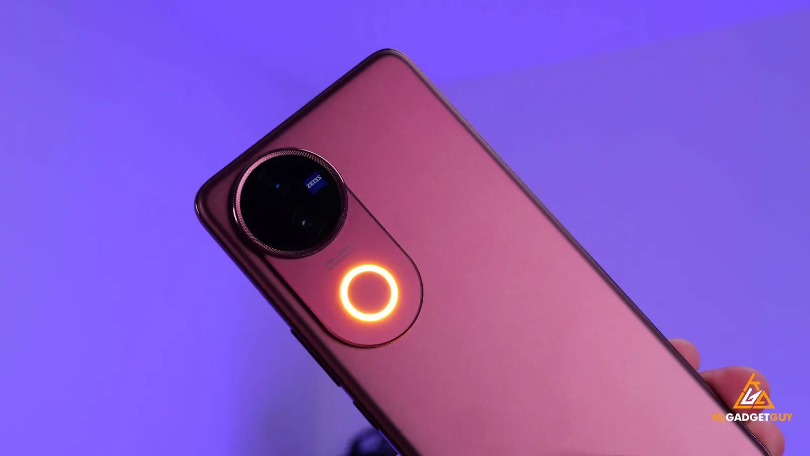 Raya e il suo mondo incantato: il nuovo Vivo V50 ti sorprende!