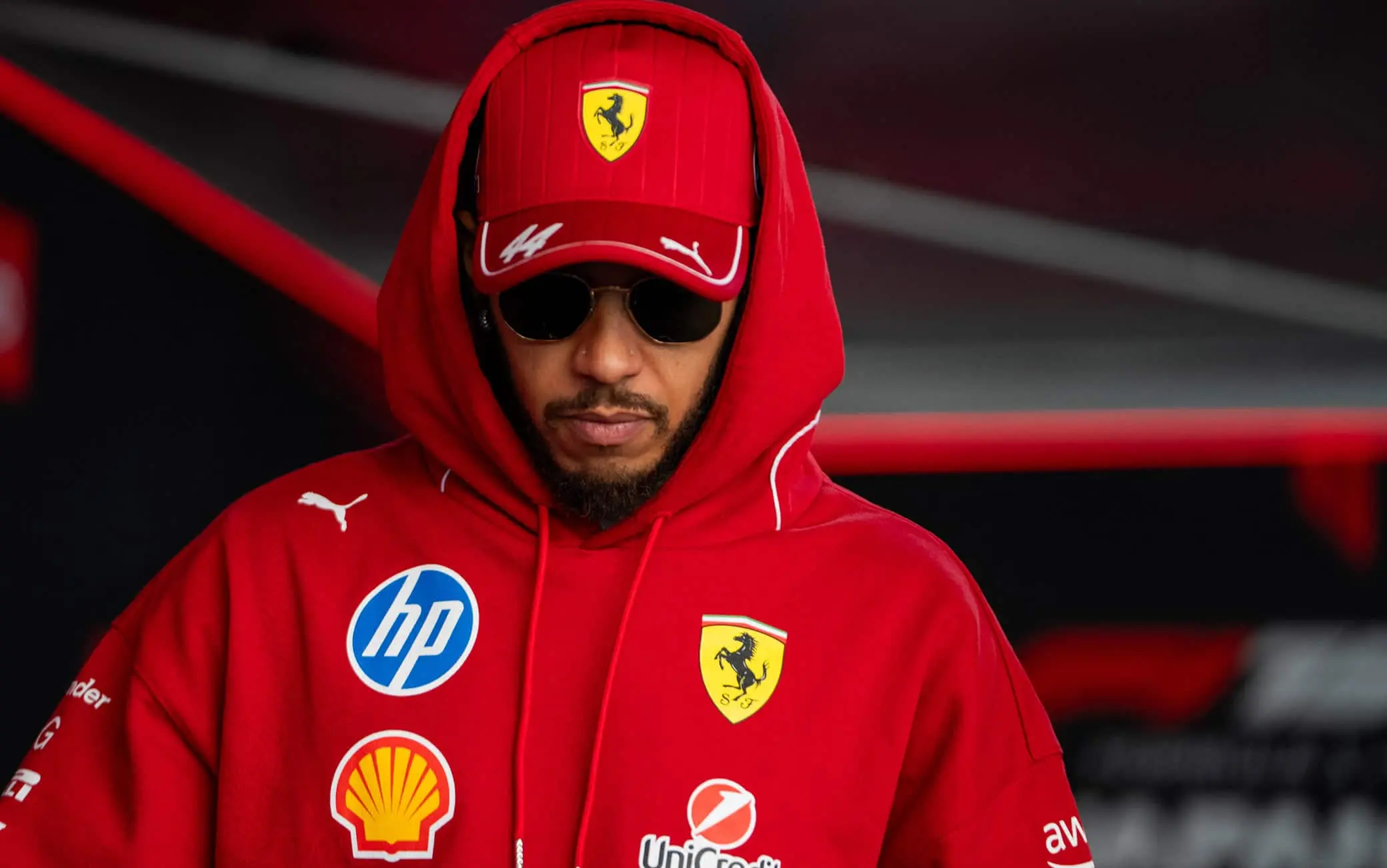 Hamilton raggiante dopo le qualifiche: “Siamo pronti a brillare!