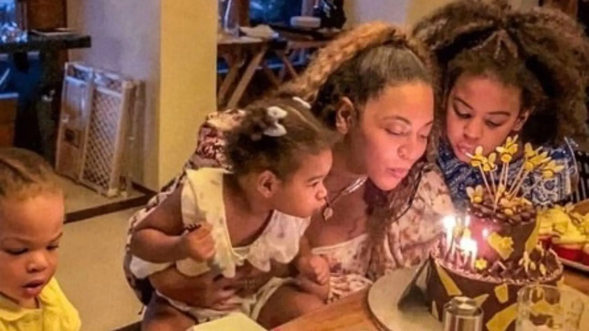 Beyoncé, la regina che non smette mai di mettere i suoi bimbi al primo posto!