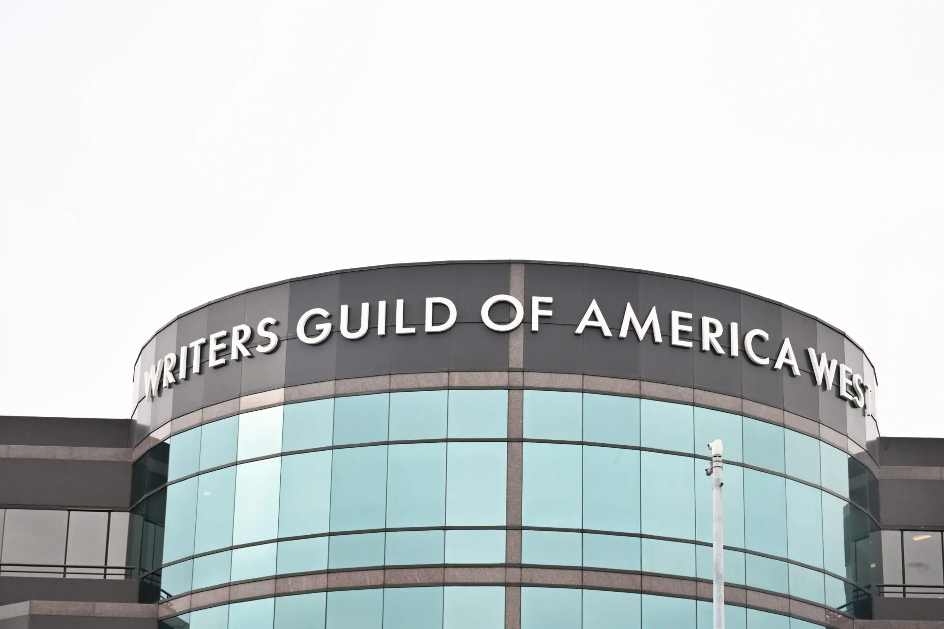 Il personale della WGA West ottiene il riconoscimento sindacale con l’81% di voti favorevoli