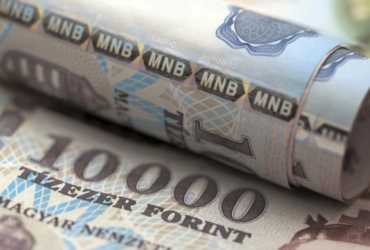 L’adatdömping e l’impatto sul valore del forint: analisi attuale
