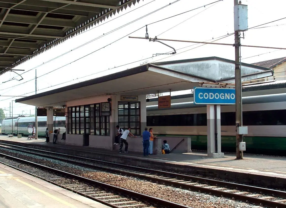 Tragedia a Codogno: uomo investito da un treno in stazione