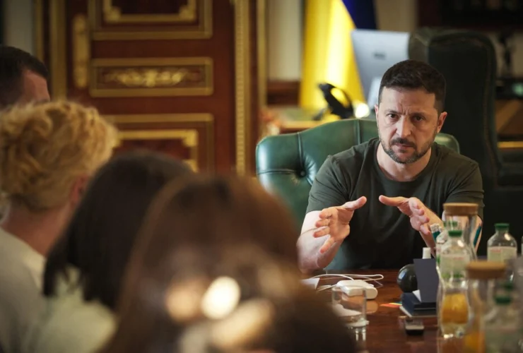 Zelensky: sicurezza dei leader a Mosca non è garantita