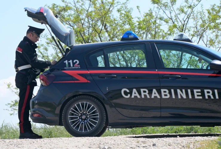 Furto in negozio di idraulica a Voghera: ladri portano via materiale prezioso