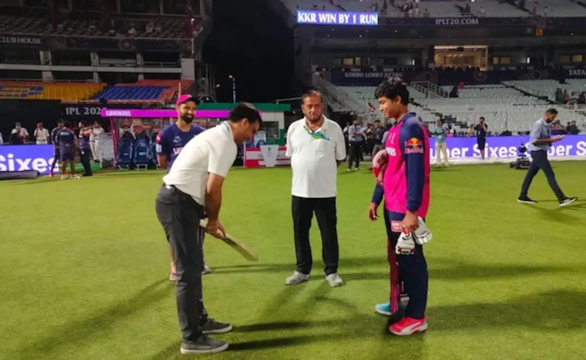 Sourav Ganguly incontra Vaibhav Suryavanshi dopo la sconfitta di RR