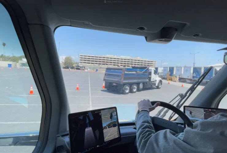 L’inventario di Tesla Cybertruck raggiunge livelli record