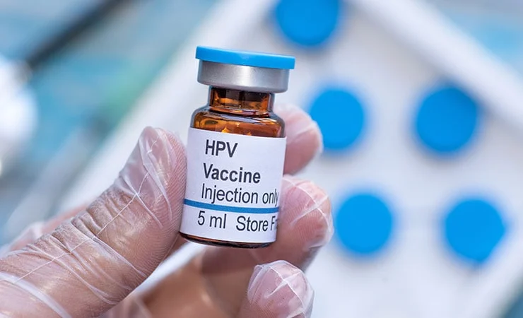Vaccino HPV dopo l’intervento chirurgico riduce la persistenza virale