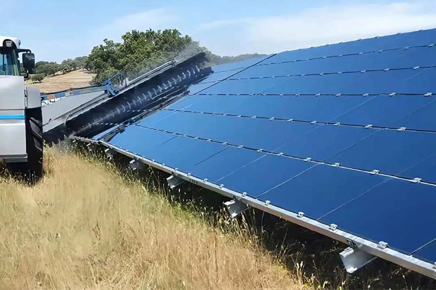 La pellicola innovativa per proteggere i pannelli solari
