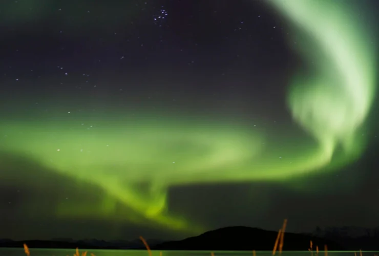 Aggiornamenti sulle aurore: tempeste geomagnetiche potrebbero illuminare 10 stati martedì