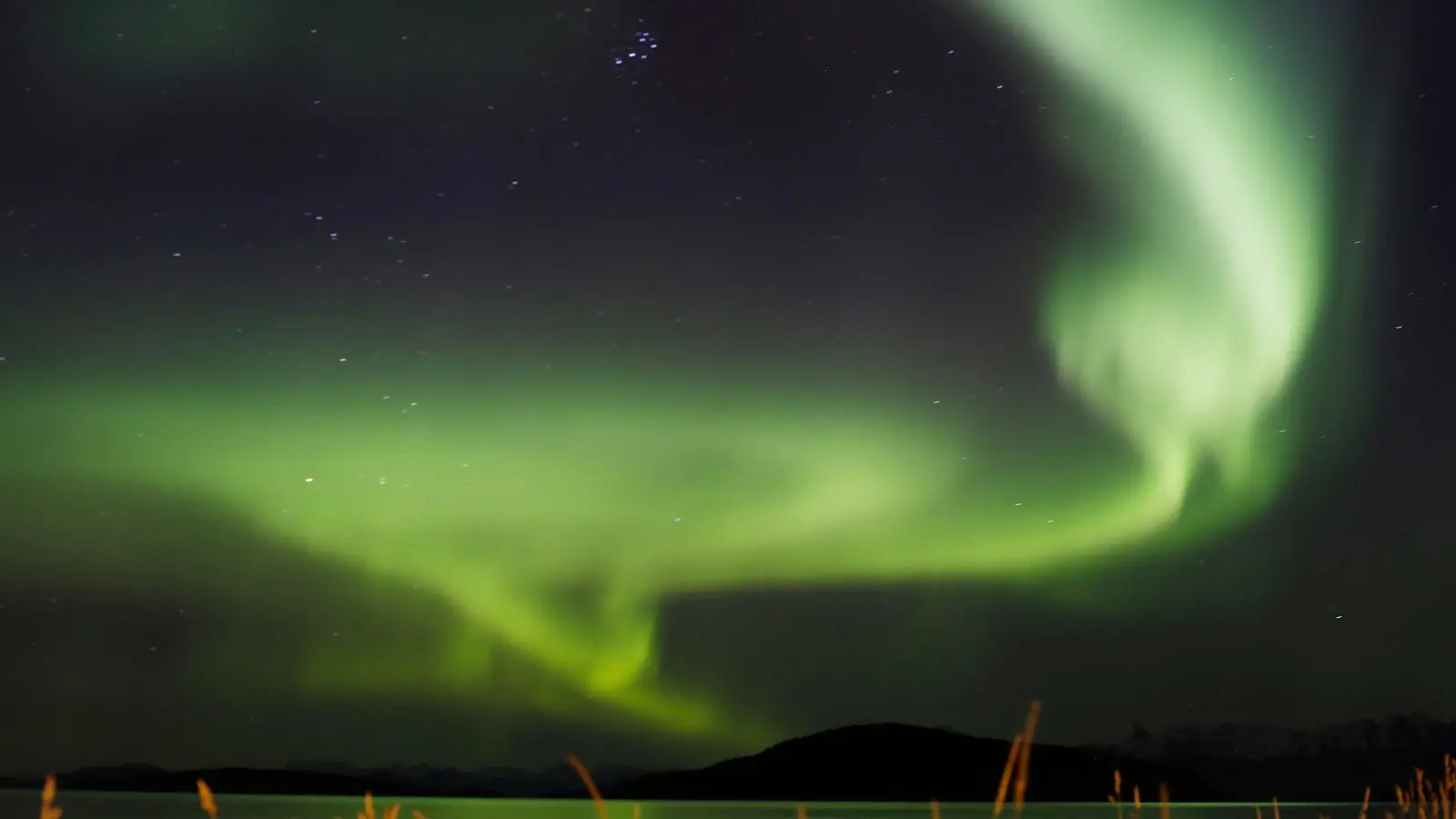 Aggiornamenti sulle aurore: tempeste geomagnetiche potrebbero illuminare 10 stati martedì