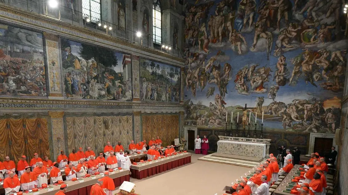 Al via il Conclave: la chiamata di Francesco per pace e unità
