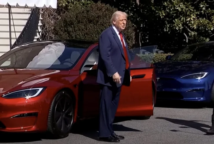 Il piano dei leader GOP per abolire il credito d’imposta EV da 7.500$