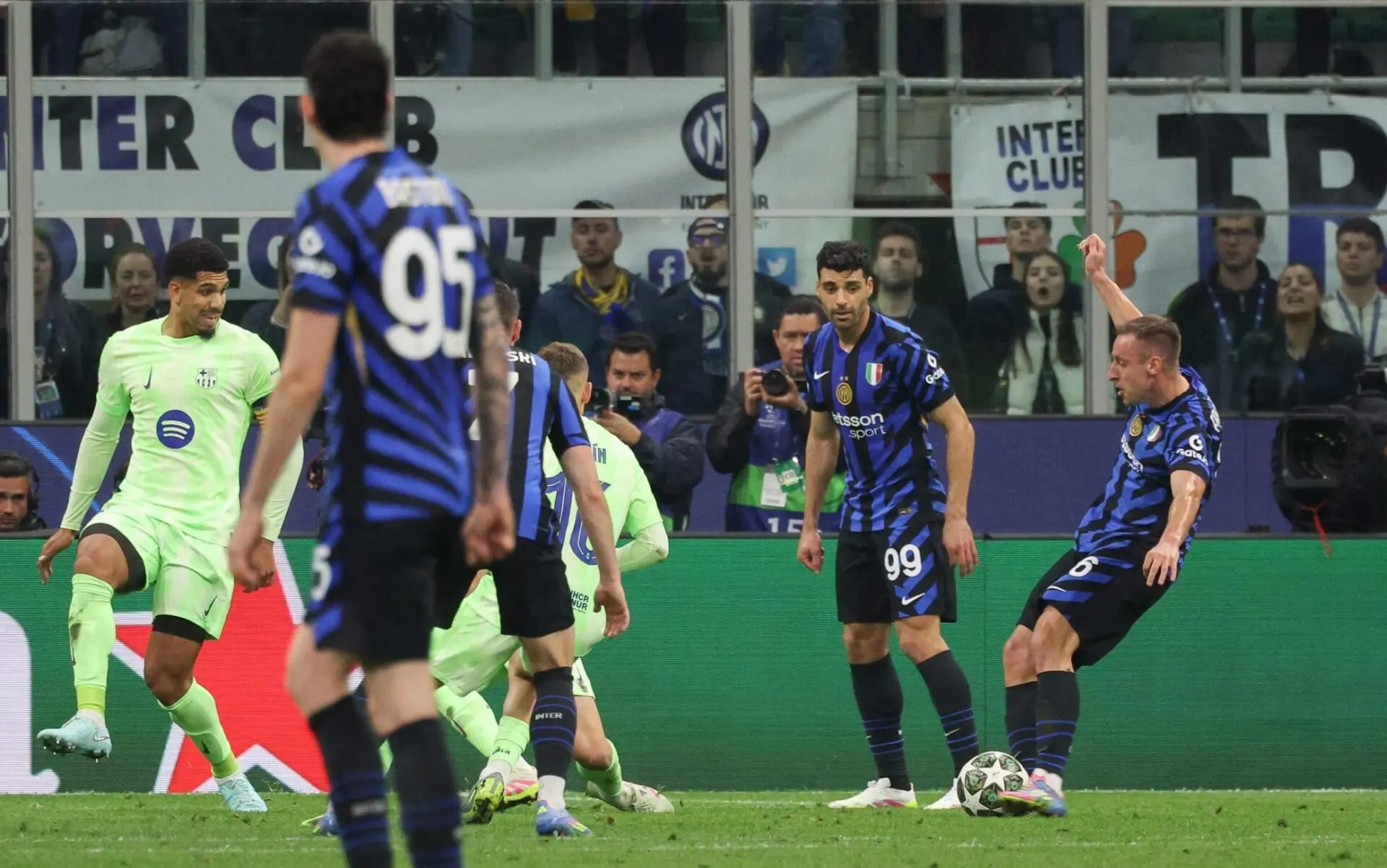 Inter-Barcellona: una sfida storica ricca di gol in Champions League