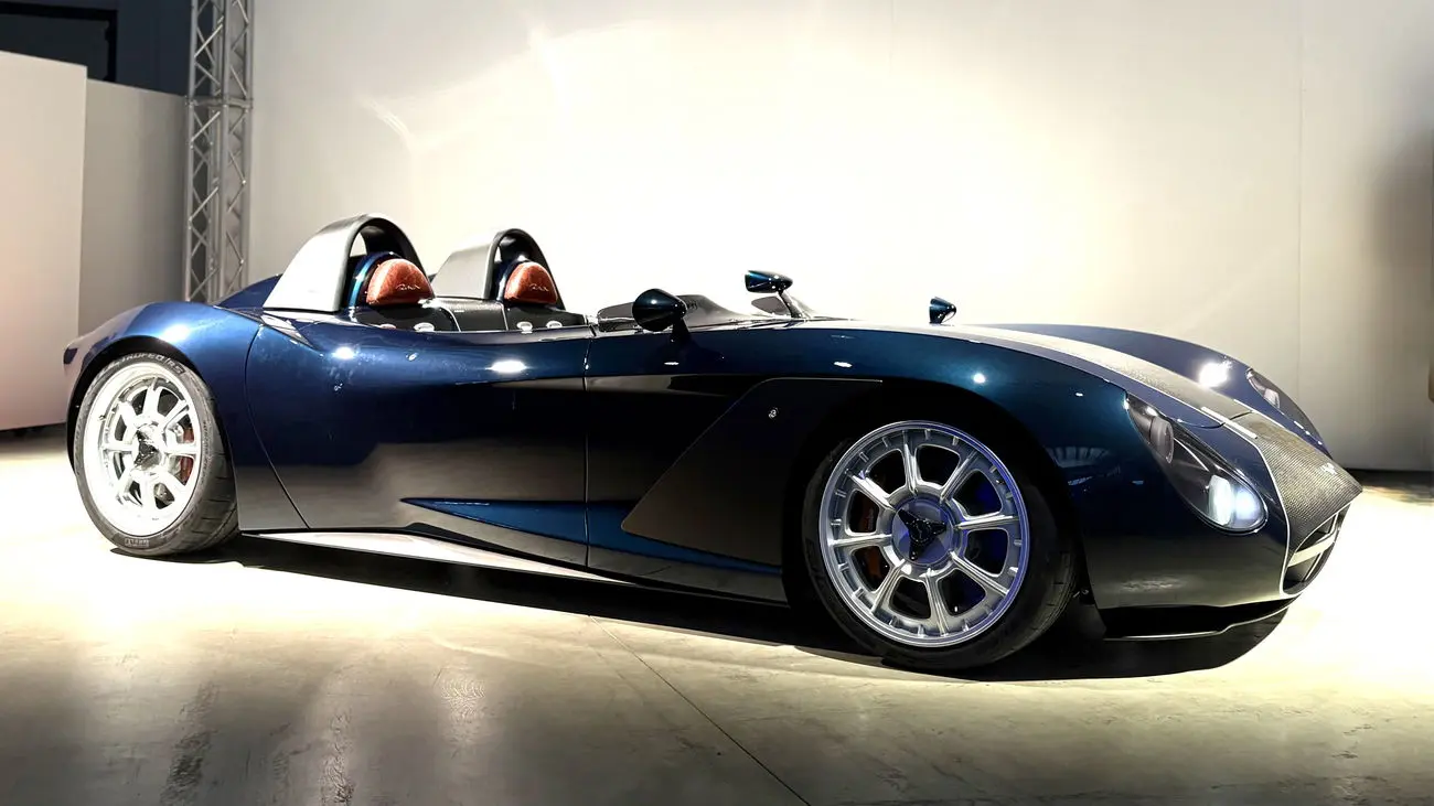 La am rina: icona anni ’60 con cuore v8 e cambio manuale gated