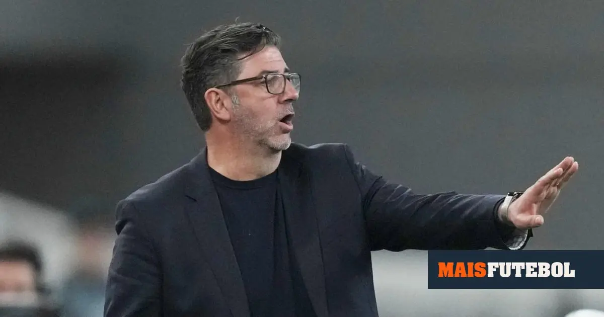 Rui Vitória chiude il campionato greco con una sconfitta contro Olympiakos