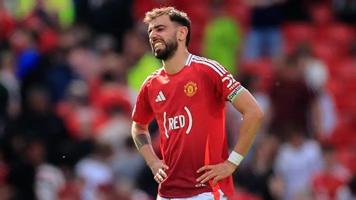 Bruno Fernandes esorta il Manchester United a reagire dopo la severa sconfitta contro il West Ham